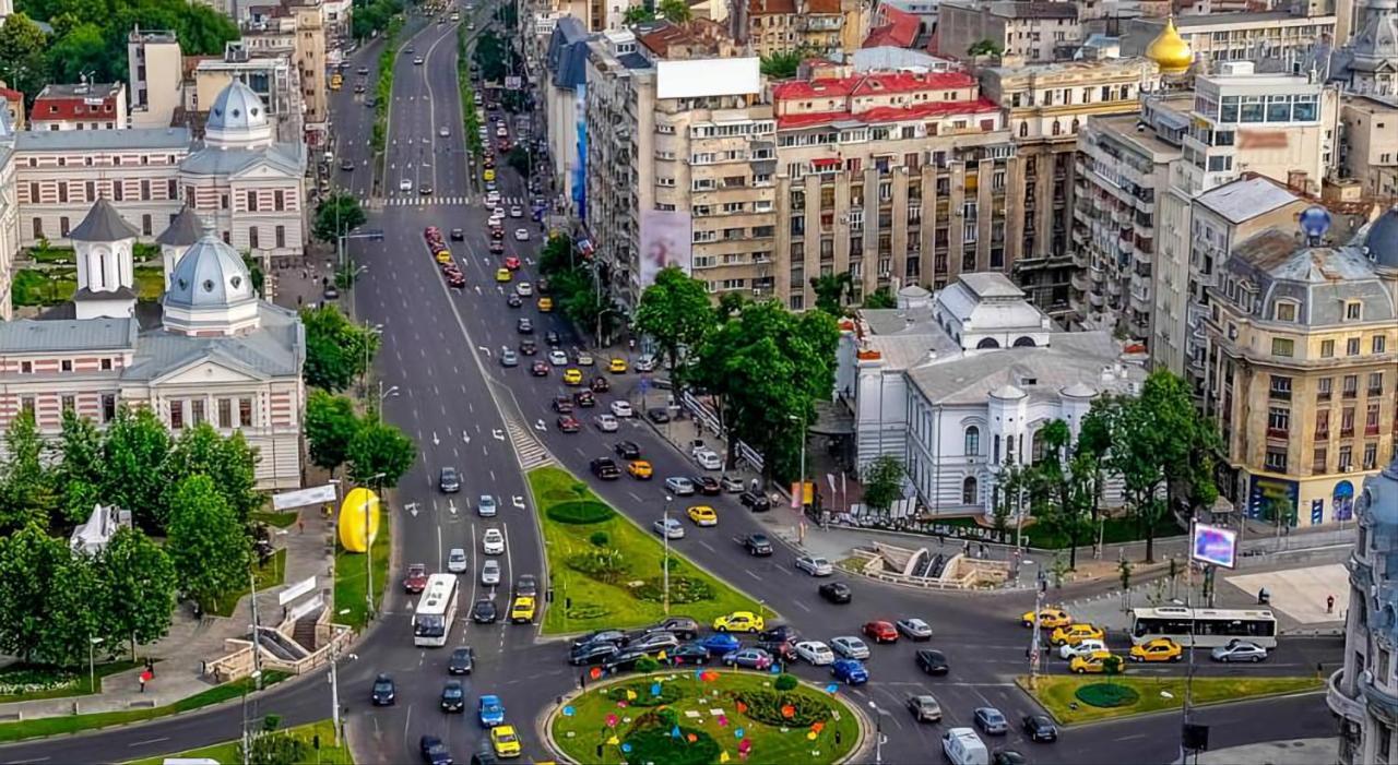 Sweet Luxury Three Rooms Apartment City Center Universitate Bukarest Kültér fotó