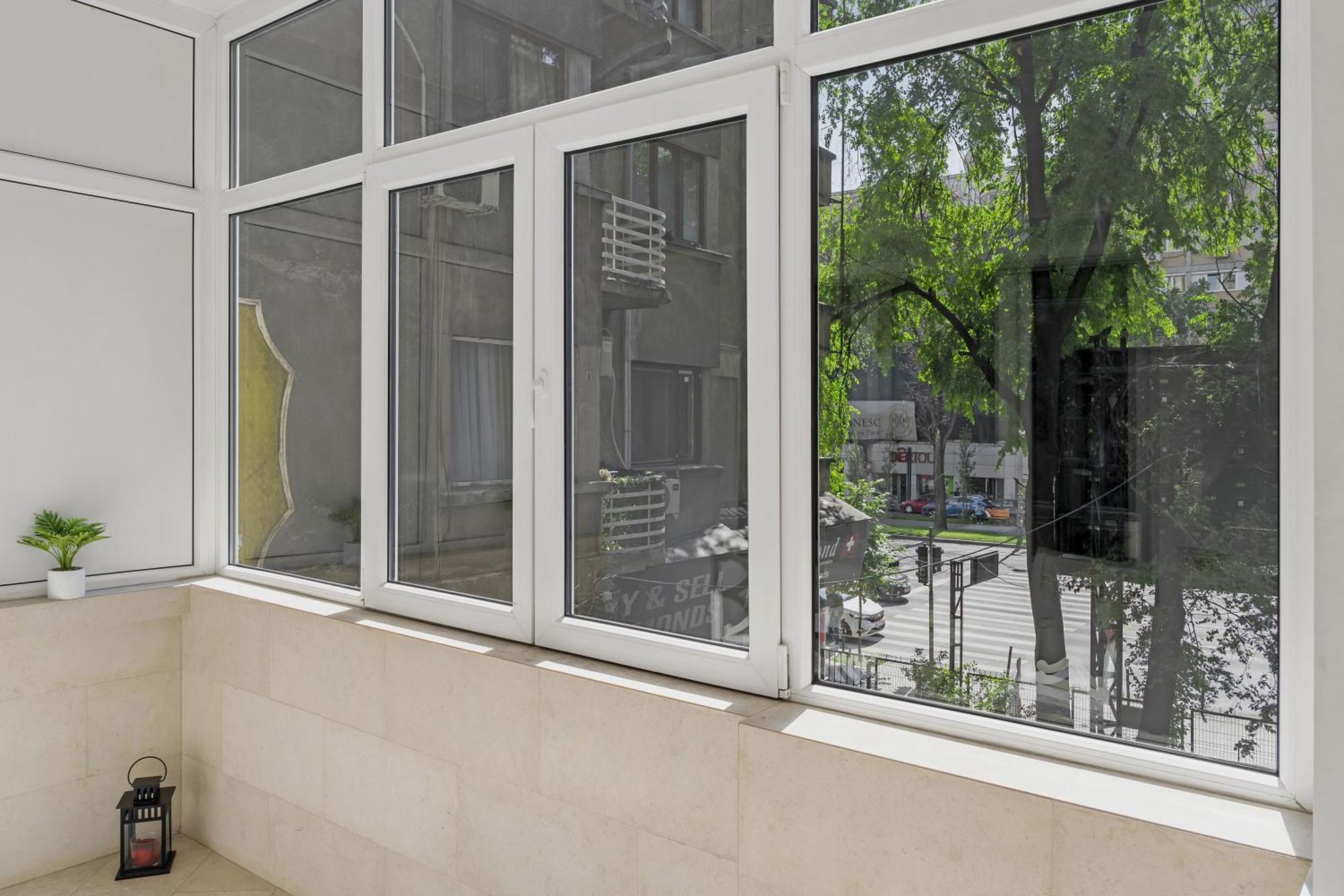 Sweet Luxury Three Rooms Apartment City Center Universitate Bukarest Kültér fotó