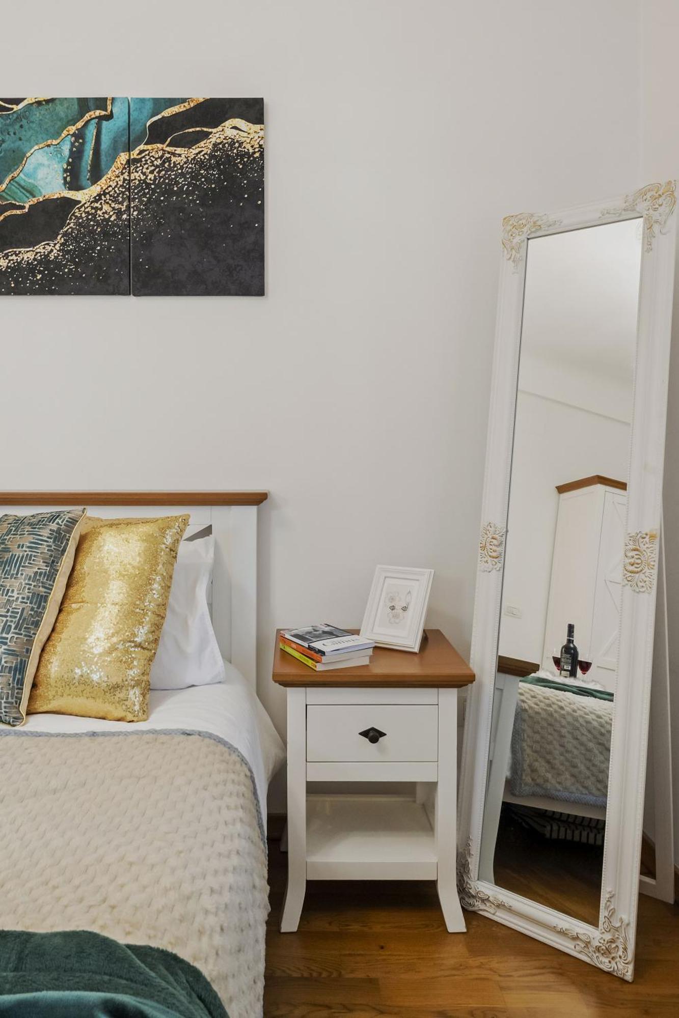 Sweet Luxury Three Rooms Apartment City Center Universitate Bukarest Kültér fotó