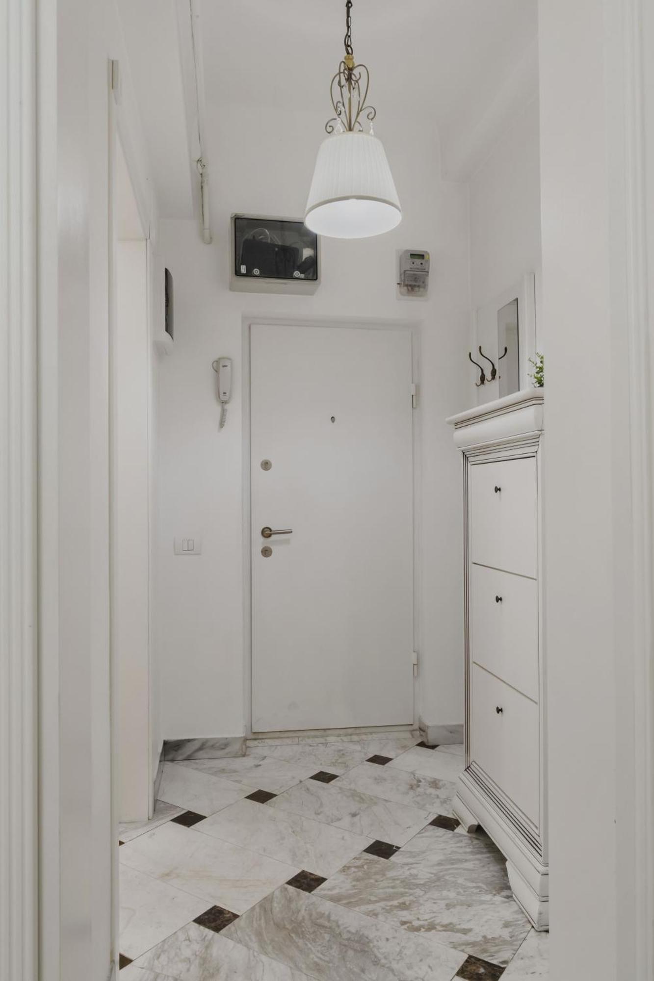 Sweet Luxury Three Rooms Apartment City Center Universitate Bukarest Kültér fotó